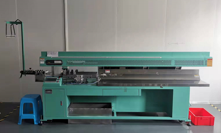 Cable cutting machine